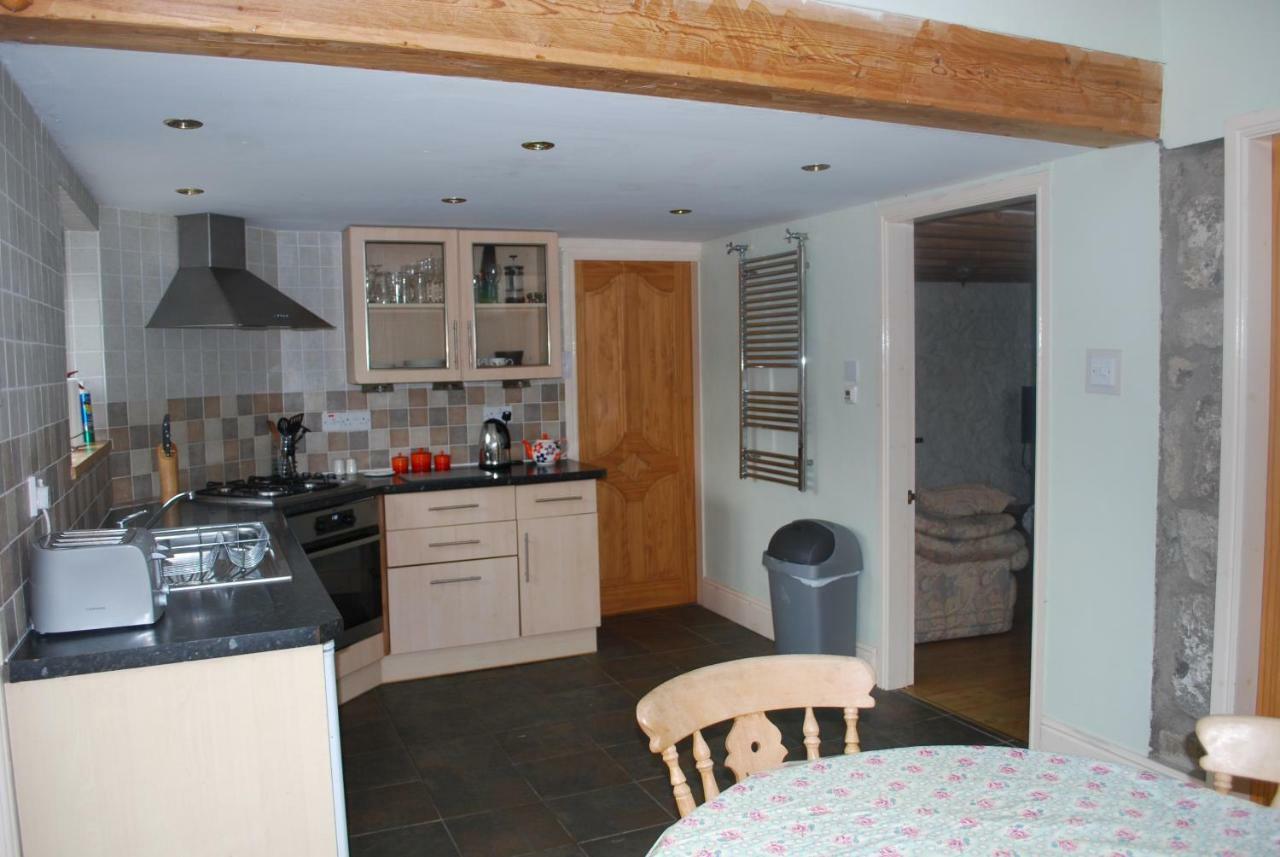 Ty Gylfinir Villa Llandegla ภายนอก รูปภาพ