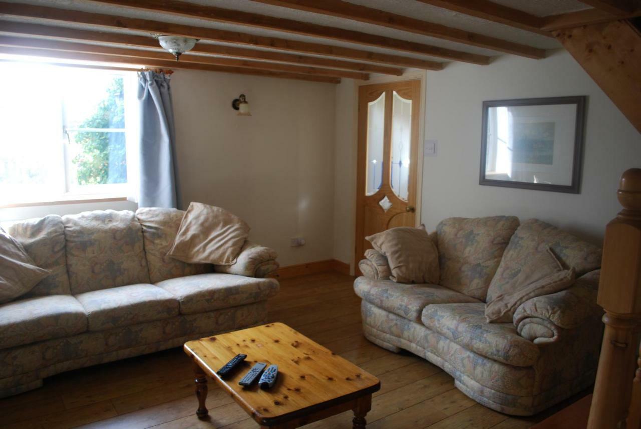 Ty Gylfinir Villa Llandegla ภายนอก รูปภาพ
