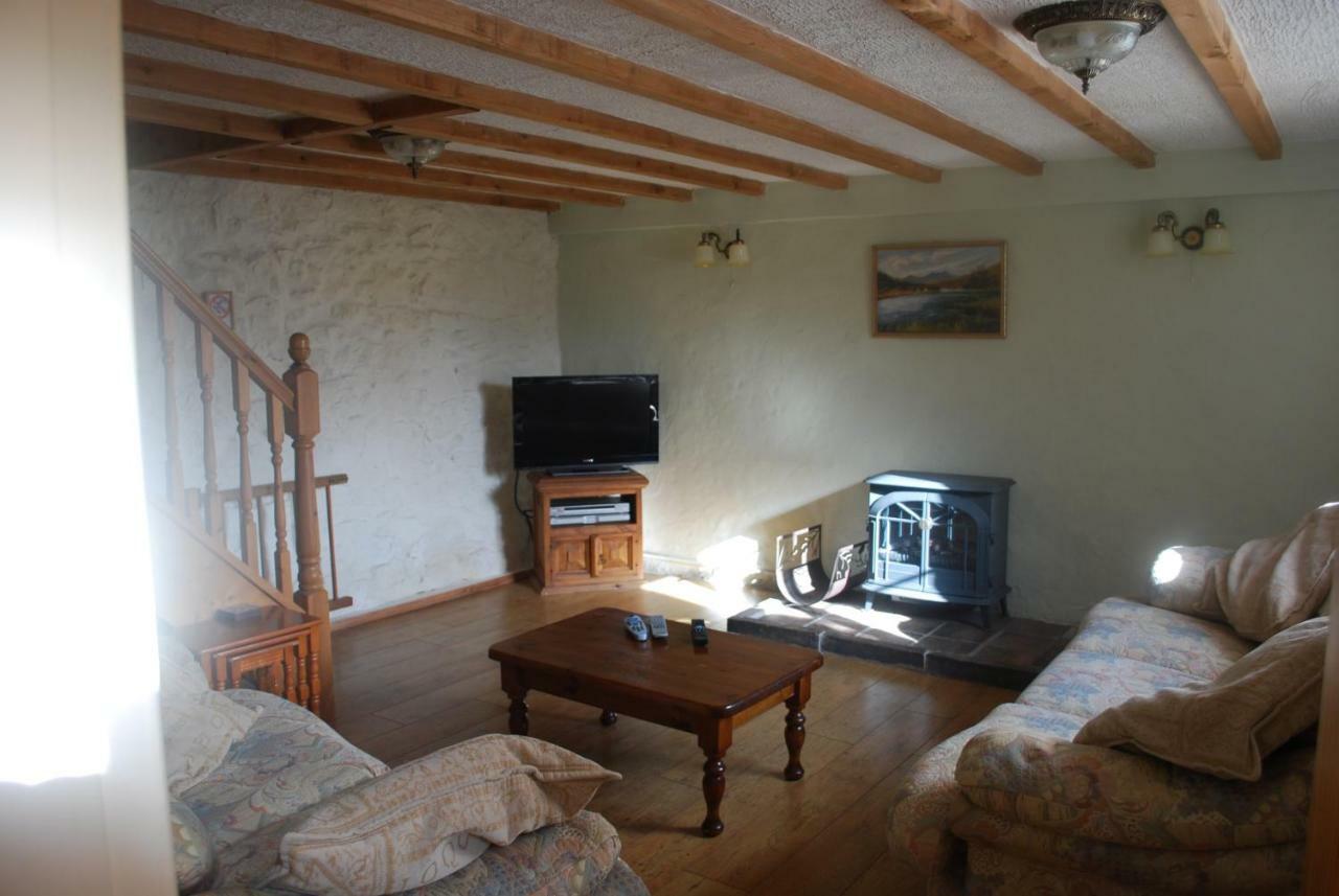 Ty Gylfinir Villa Llandegla ภายนอก รูปภาพ